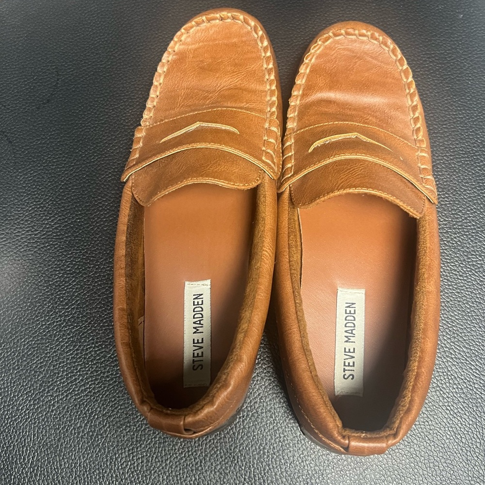 Steve Madden boys Loafers 5.5